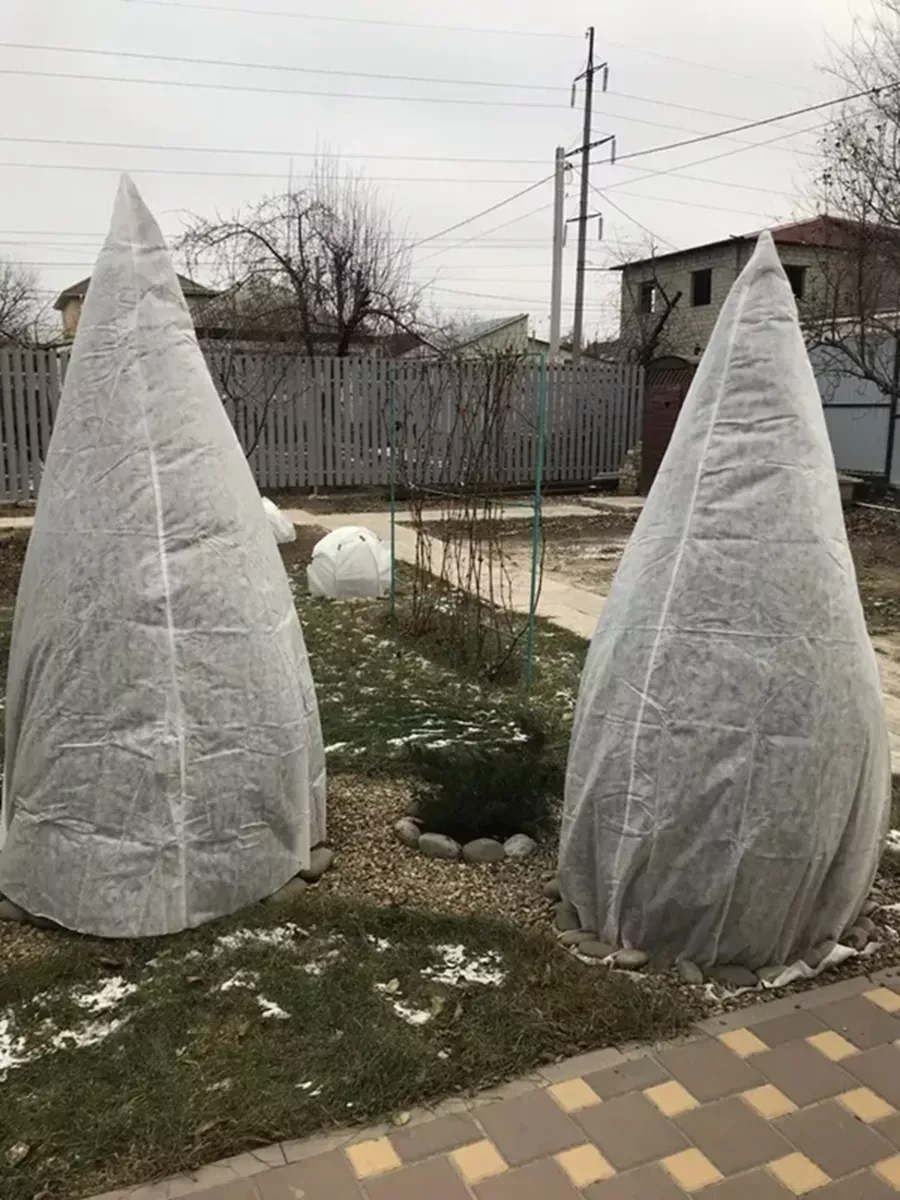 Конус для хвойных растений 1,5х2,5м
