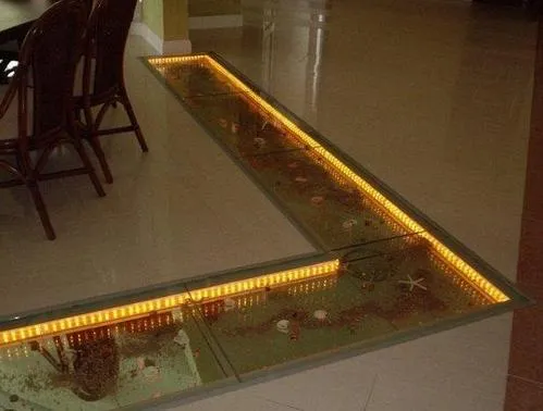 Светодиоднаяч подсветка пола