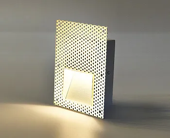 Подсветка ступеней лестницы ITALLINE DL 3035 white Подсветка ступеней лестницы ITALLINE DL 3035 white