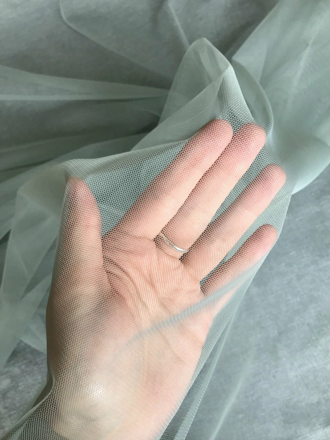 Сетка москитная полиэфирная 1,5х50м, серая